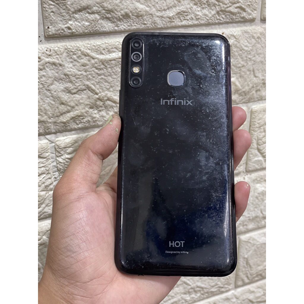 Infinix hot 8 4/64gb