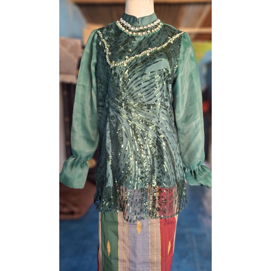 baju bodo hijau datuk