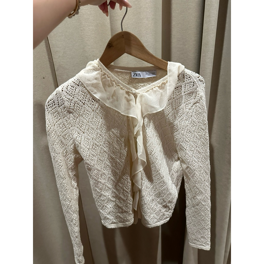 zara knit ruffle cardi