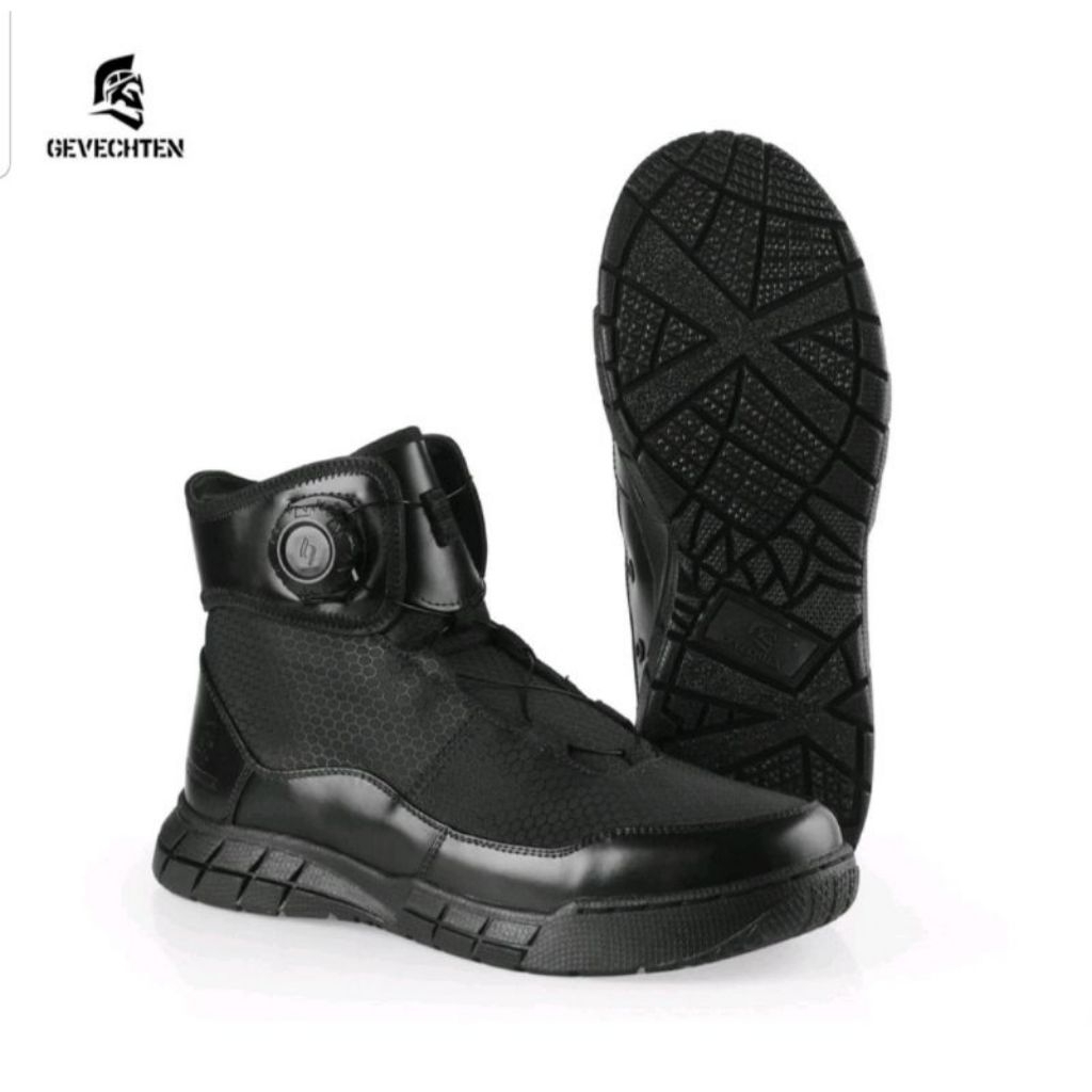 SEPATU GEVECHTEN MONTAINERO BLACK