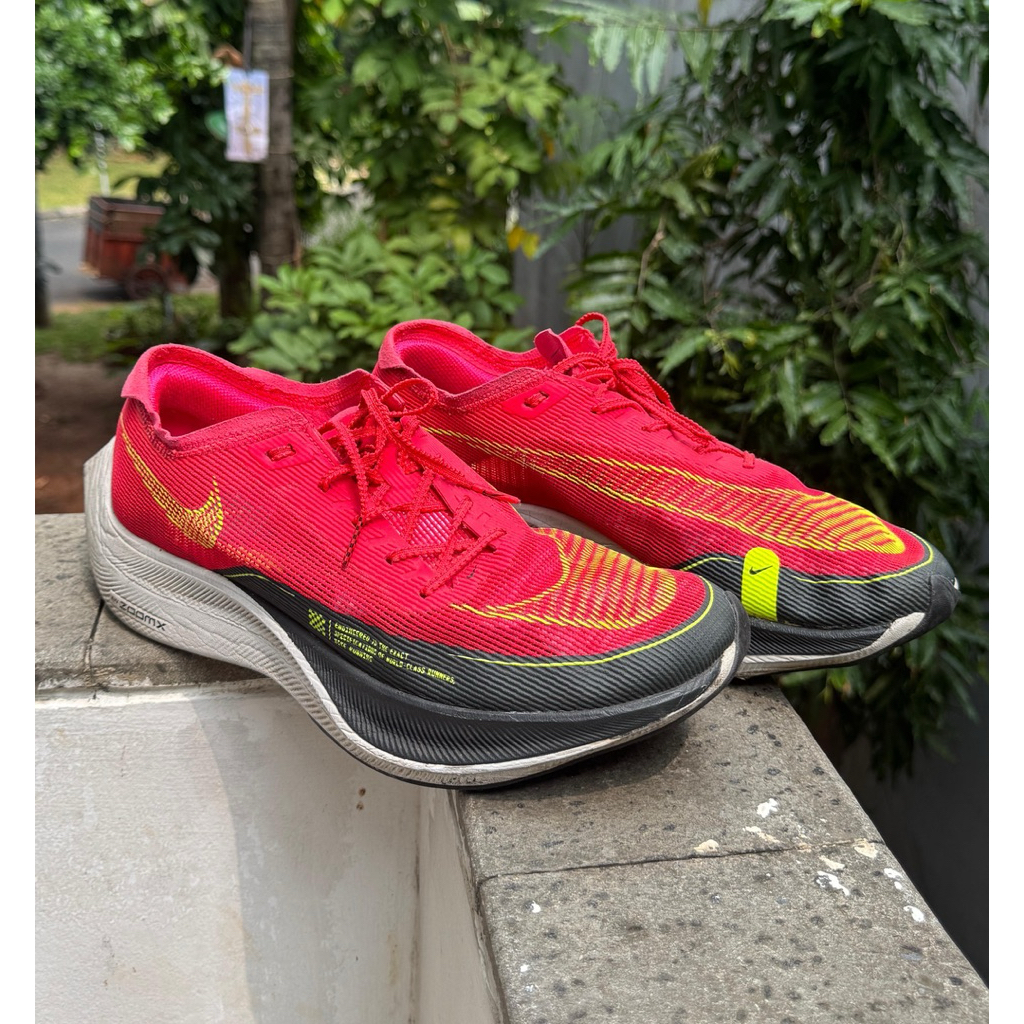 Preloved NIKE ZOOMX VAPORFLY NEXT% 2