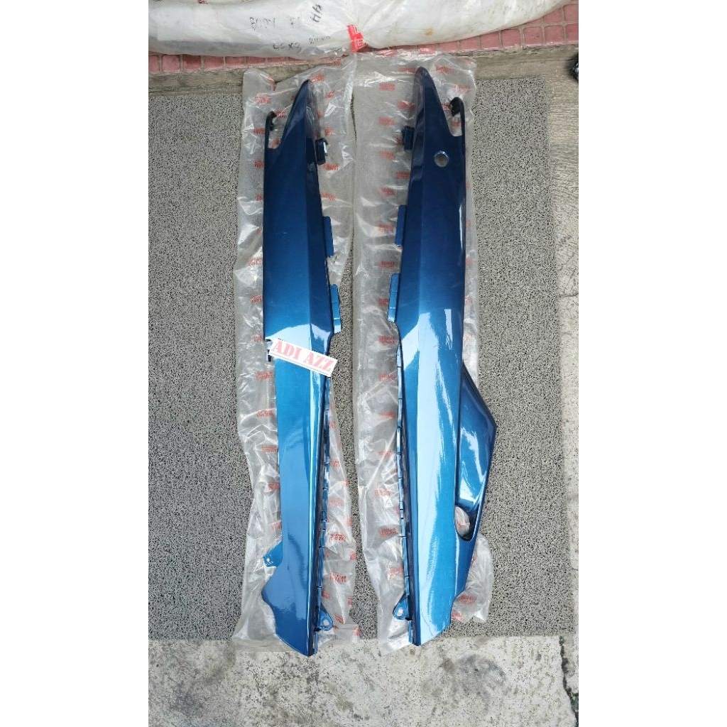 sepasang cover body belakang biru  4yy yamaha sigma original baru