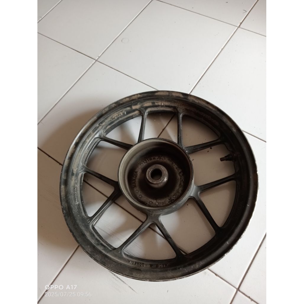 velg belakang Vario 125 150 LED original