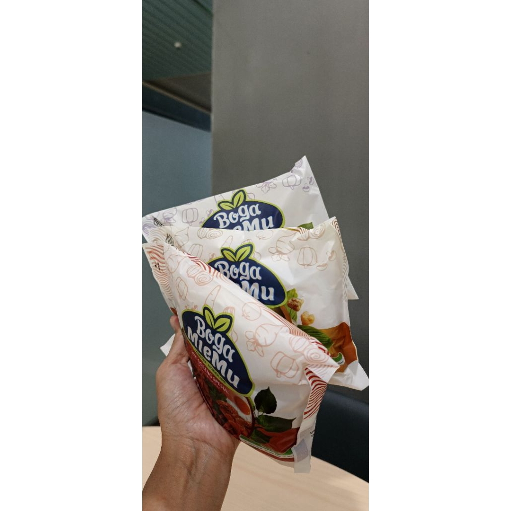 

Boga MieMu bundling 3 rasa. mie instan goreng//mie rebus rasa soto//mie rebus rasa ayam bawang