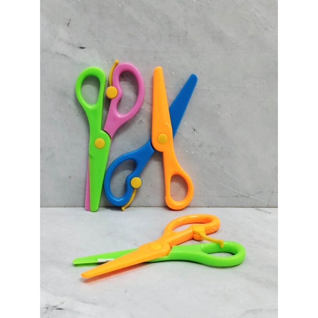 

GUNTING KERTAS ANAK / GUNTING PLASTIK / GUNTING ANAK