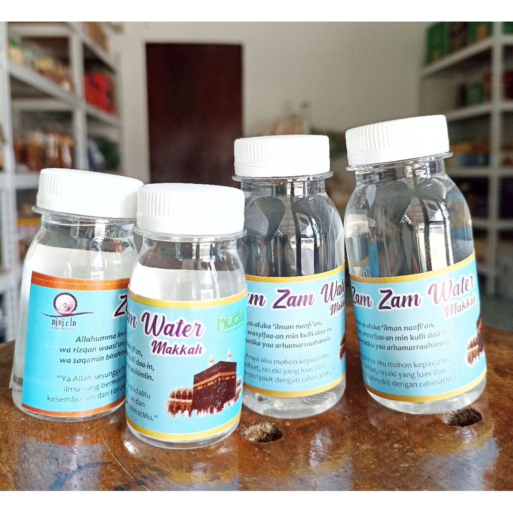 

Air Zam-zam 80ml/50ml dikemas dalam botol original oleh-oleh Haji dan Umroh