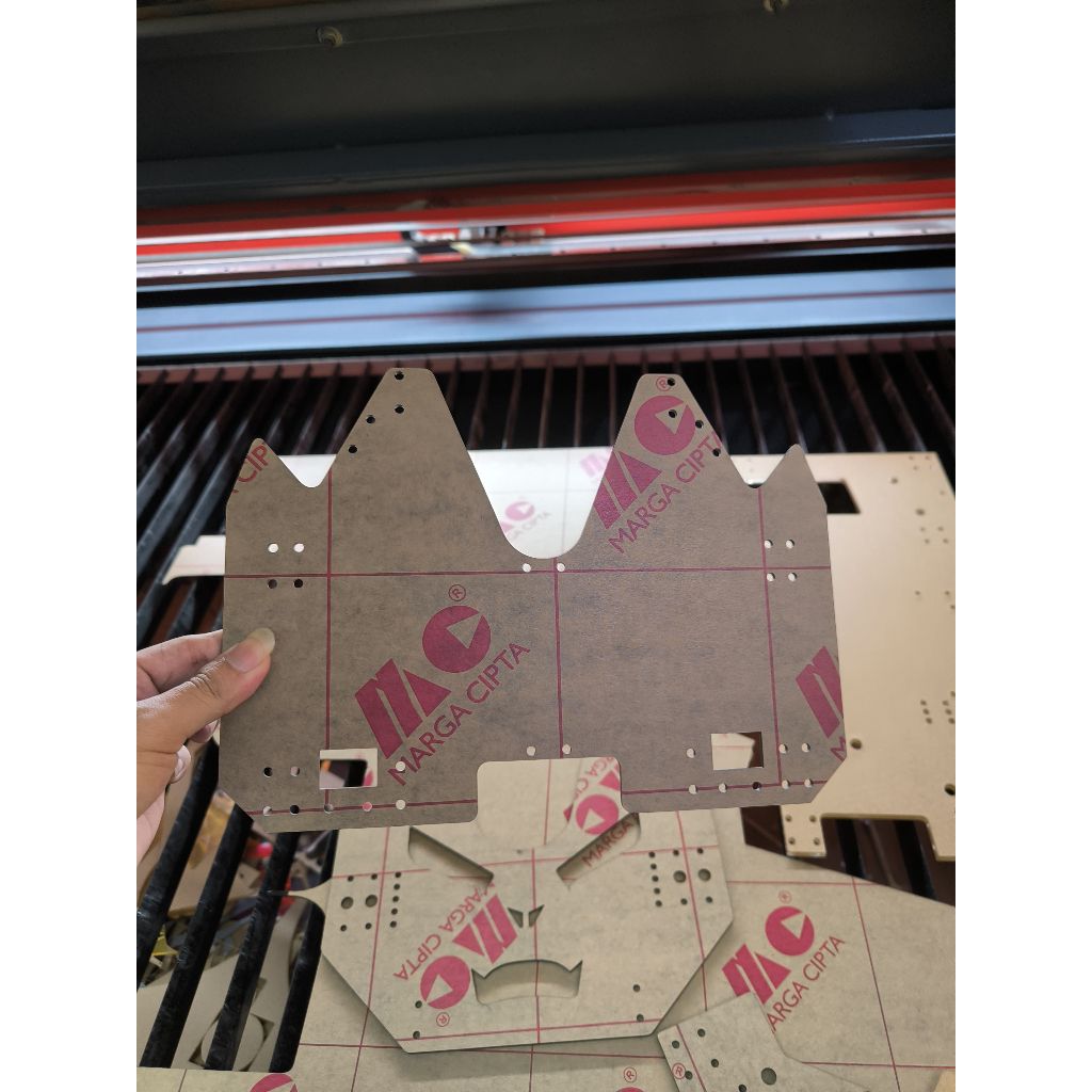 

ACRYLIC Lembaran Bening Custom 2mm Rp 24/cm akrilik lembaran potong laser