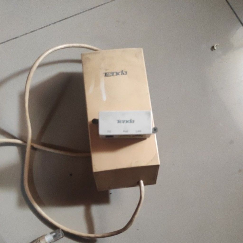 router tenda 01