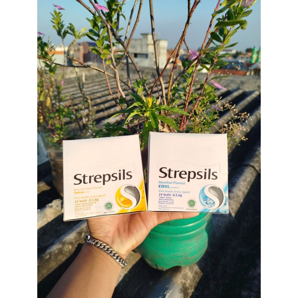 

Strepsils isi 24 butir 2,6g/Permen Strepsil/Obat permen/Strepsils hooney/Strepsils cool