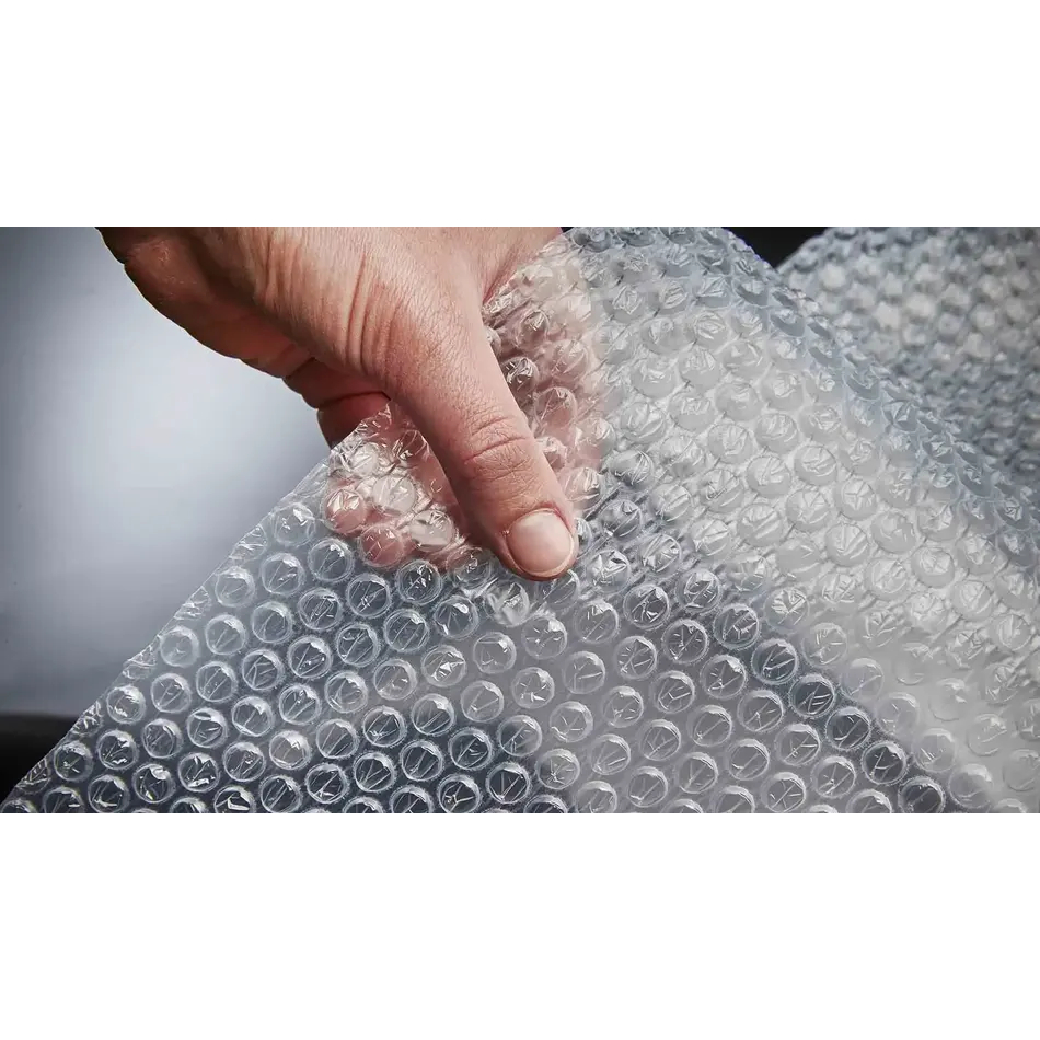 

buble wrap untuk tambahan packing paket biar lebih aman