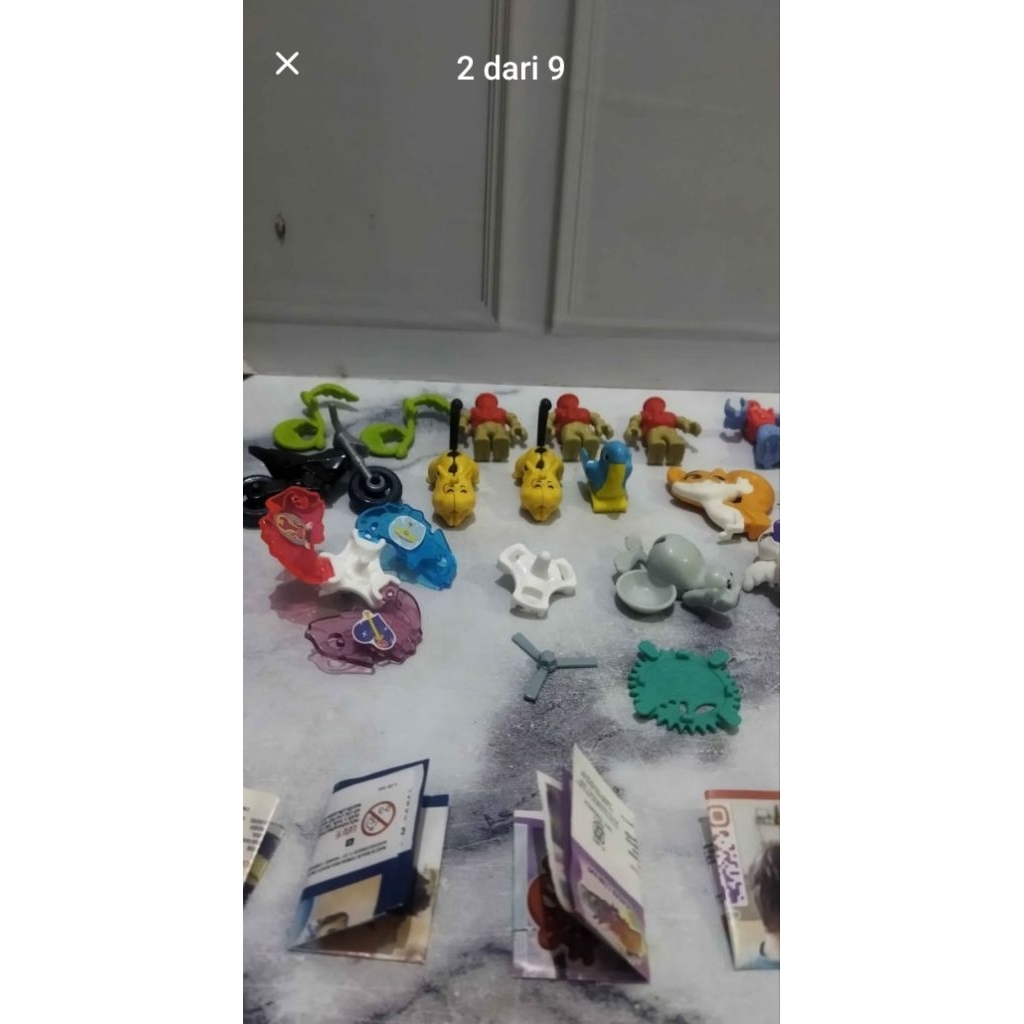 Mainan Hadiah KinderJoy