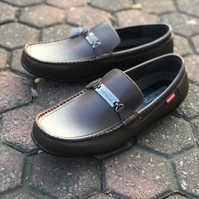Sepatu pantofel Pria Slip On OSCAR 802 Coklat Mancastle