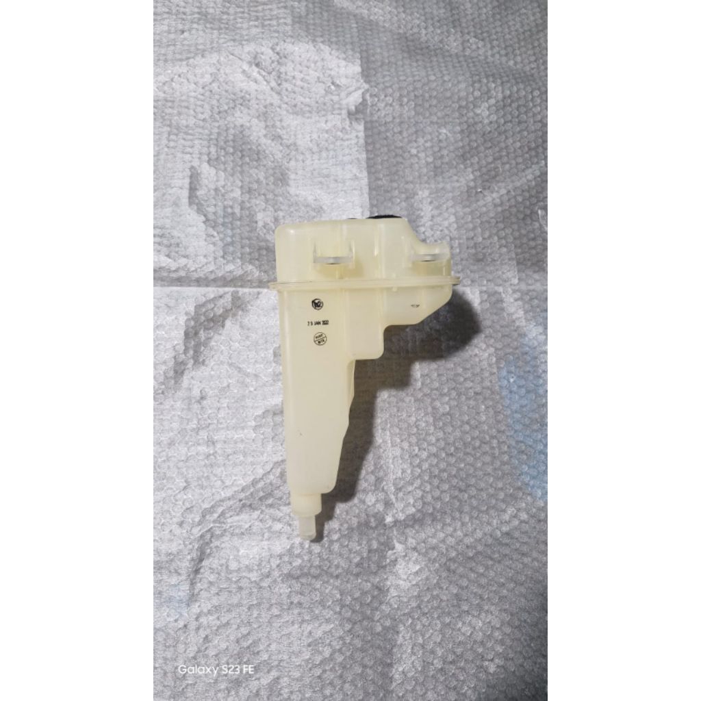 tabung cadangan air radiator Inova reborn Fortuner Hilux