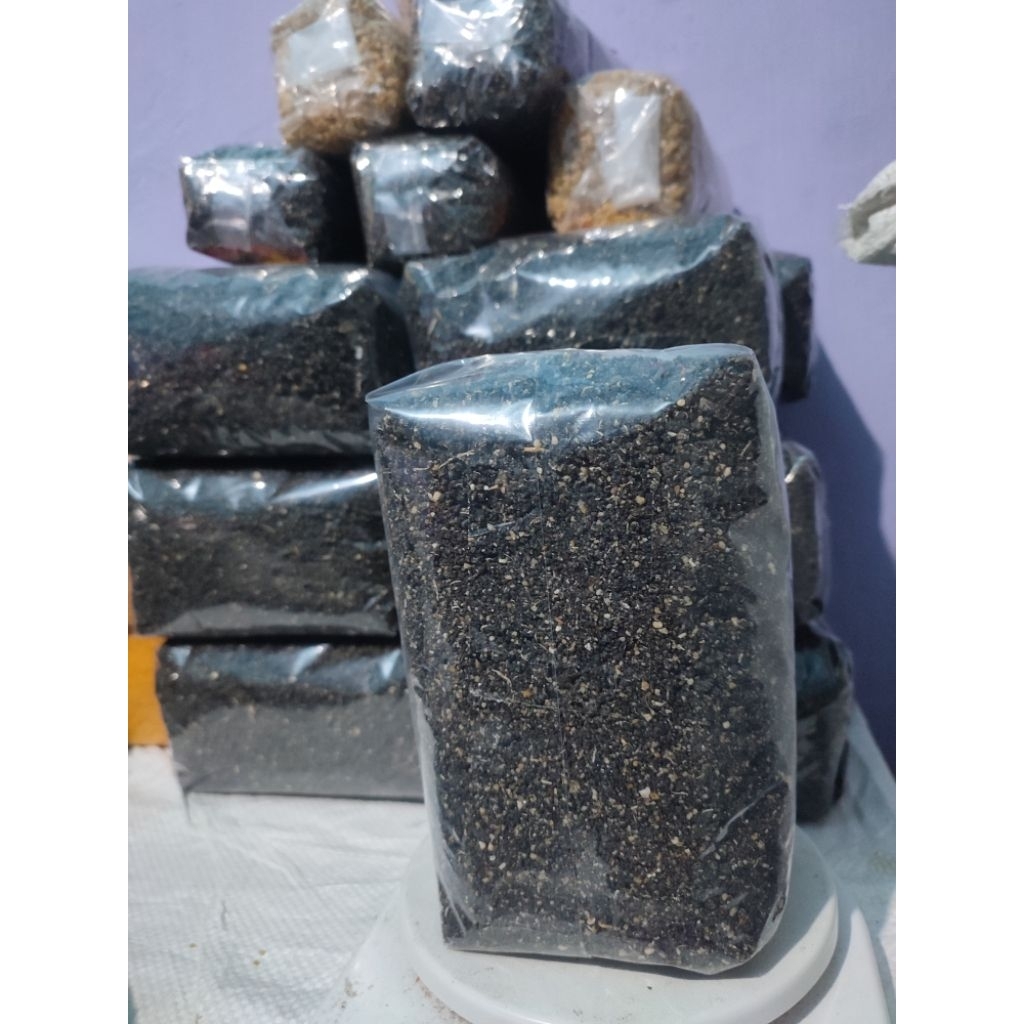 

TIWUL HITAM PEKAT 500 GRAM ENAK MANTAP