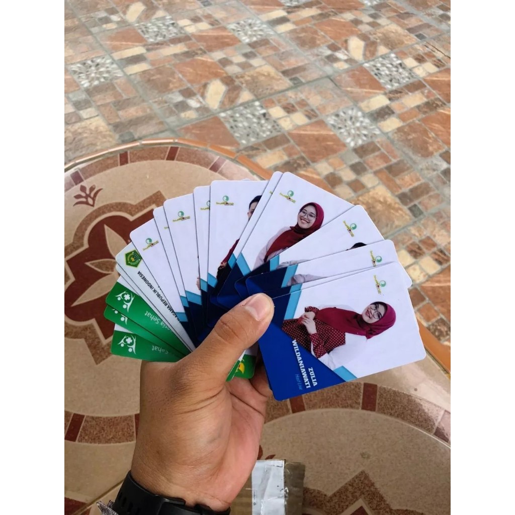 

Cetak Kartu Siswa Pelajar Santri Custom | Kartu Identitas Sekolah / Madrasah