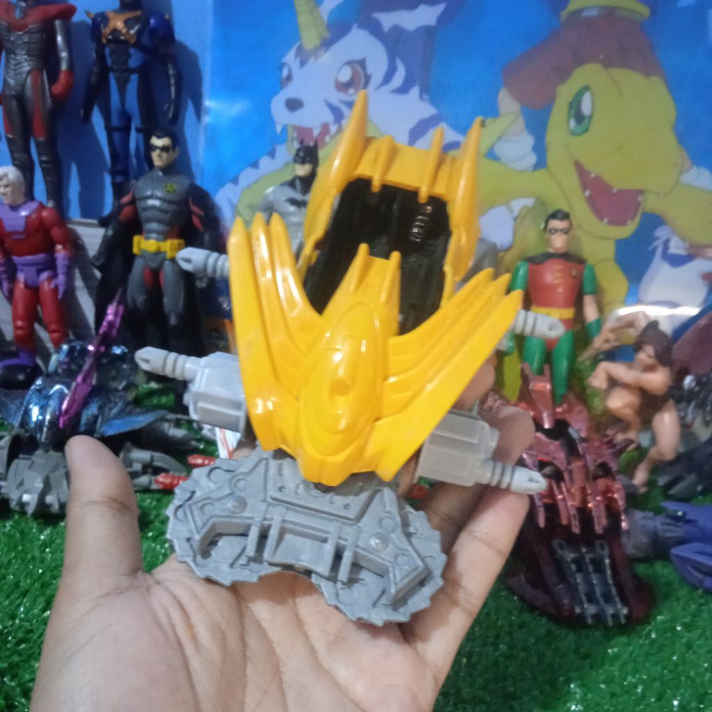 crush gear Dino spartan Kuning Chasis five star, body sompal sedikit, minus tutup sudah test nyala