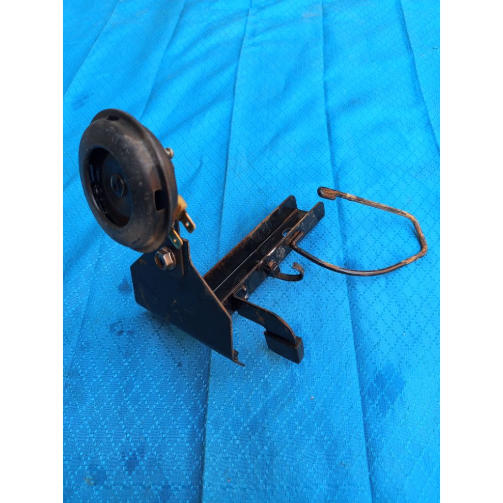 breket tameng depan Mio J / breket tameng Mio GT Mio J Original copotan