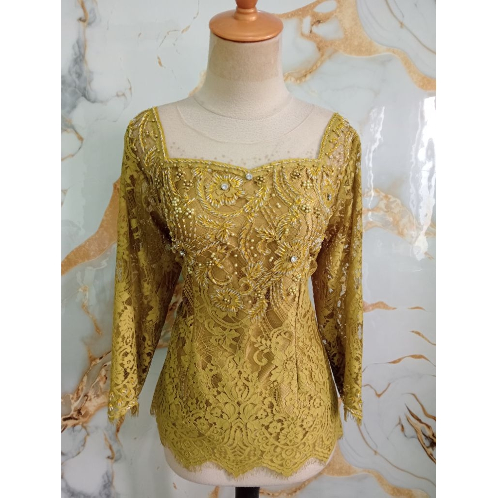 kebaya hijau pupus ld 108-110