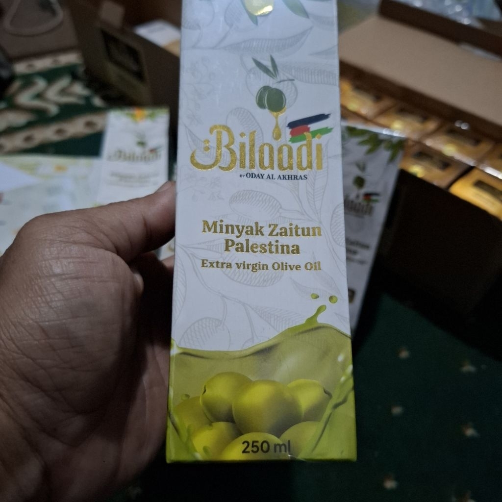 

Minyak Zaitun Bilaadi adalah minyak zaitun extra virgin yang berasal dari Palestina 100 ml dan 250 ml