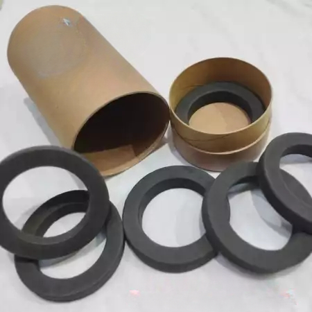 

Paket 100 Pcs Paper Tube D.65 Mm Kemasan Parfume Bukaan Bawah + Spon Eva Dan Dus Tambahan