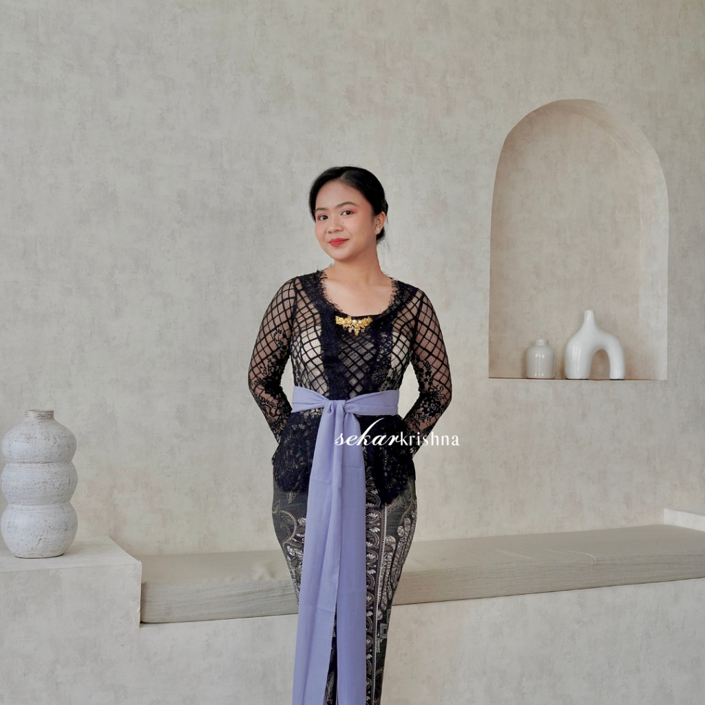 Sekar Krishna Kebaya Brokat Sabrina Semi Prancis | Kebaya Bali | Senandika