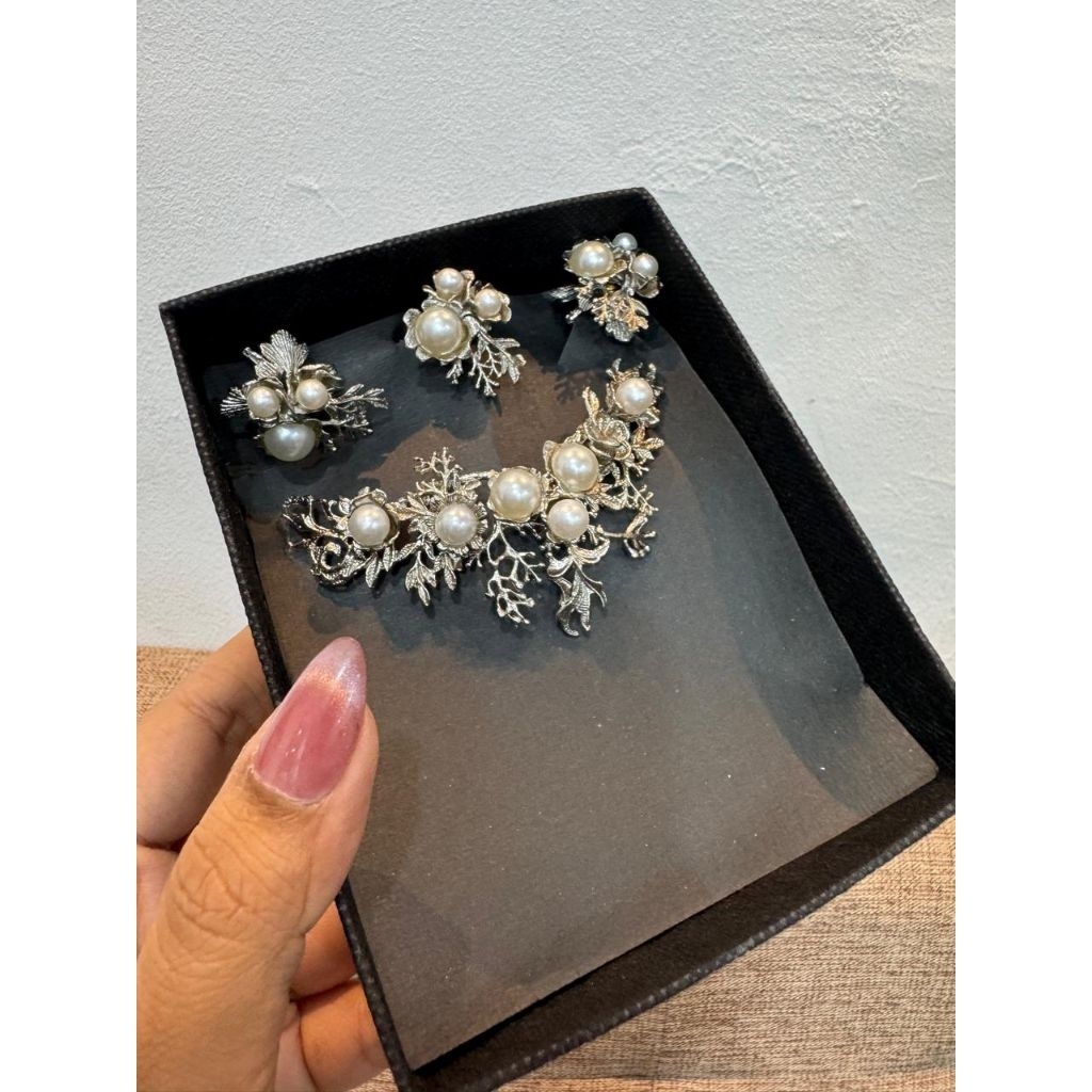 One Set Bros Bulan Sabit