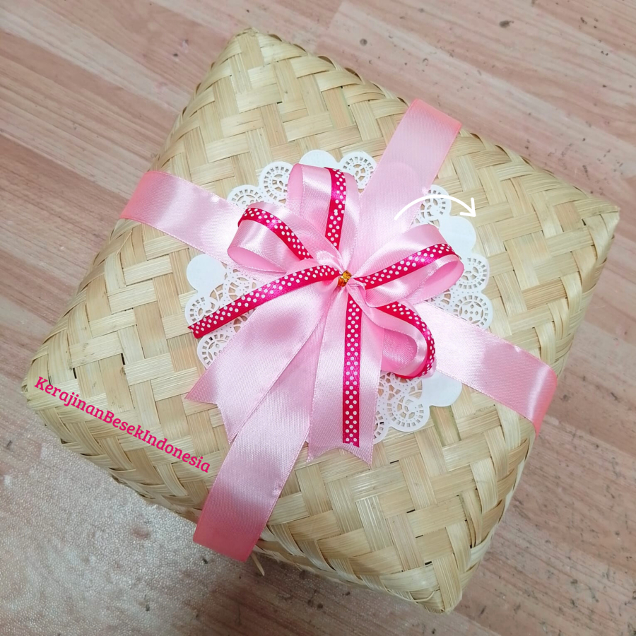 

GROSIR SEPASANG BESEK 20cm NATURAL PITA POLKADOT Box nasi kotak snack hampers souvenir ater kenduri tasyakuran bambu murah