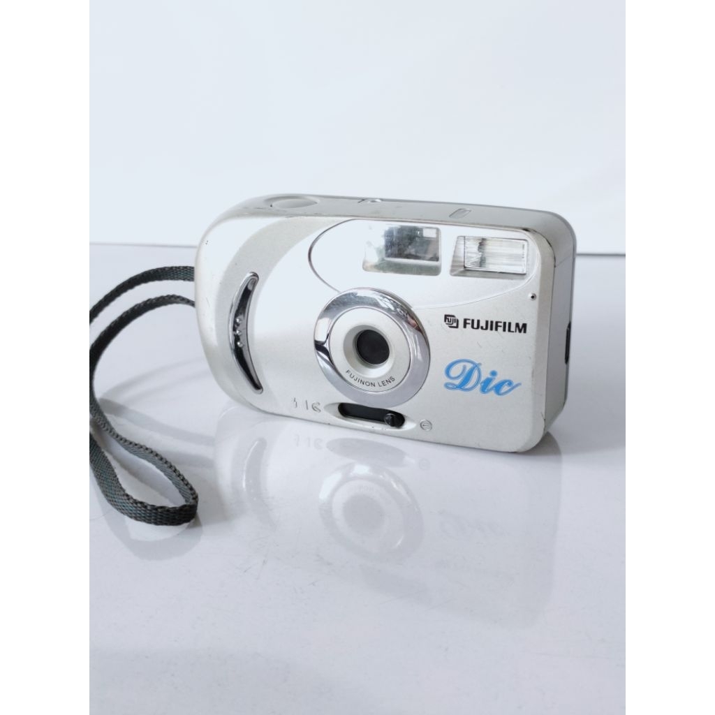 Kamera analog vintage Fujifilm Dic fuji photo film japan camera pocket classic koleksi kamera lawas 