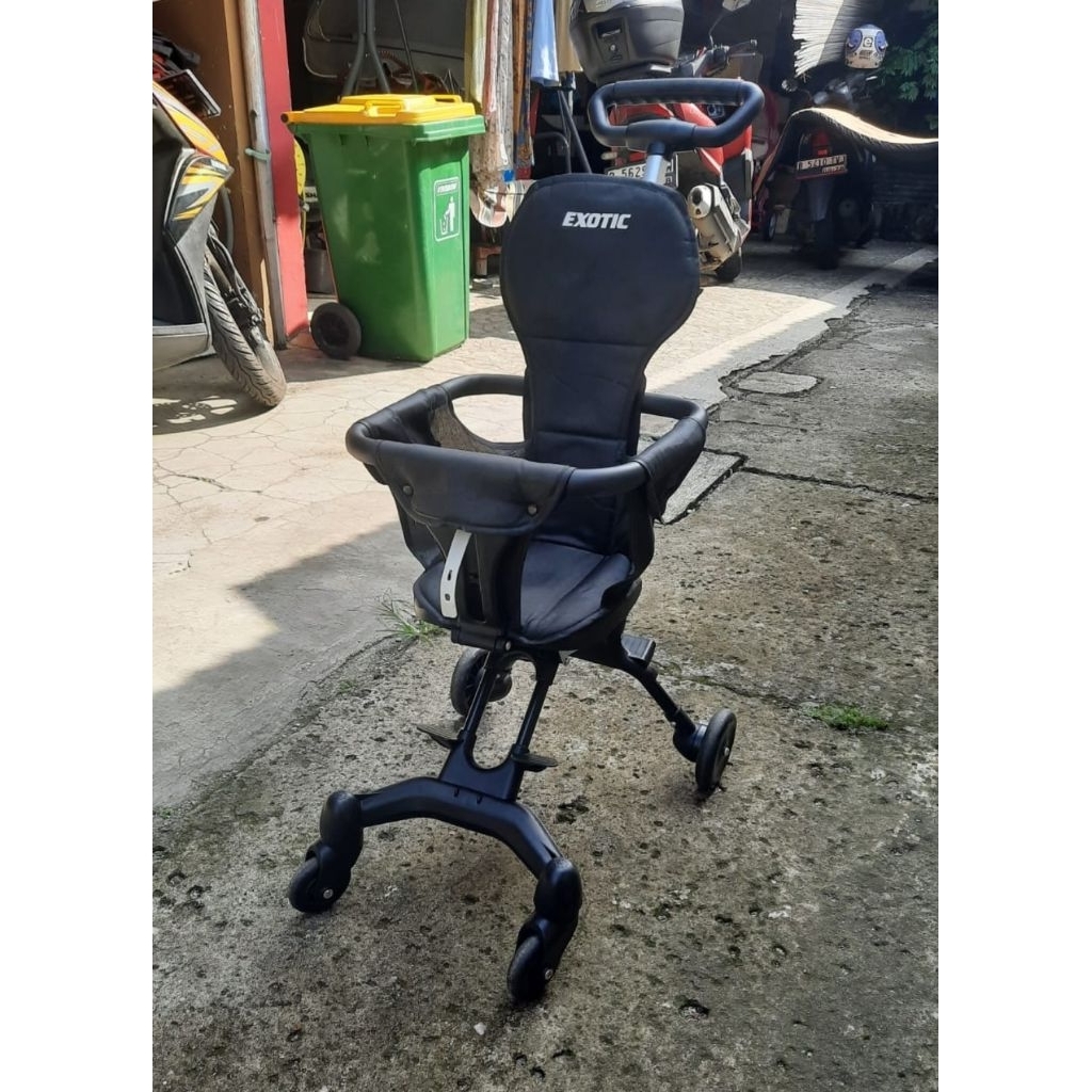 Exotic Stroller (Preloved)