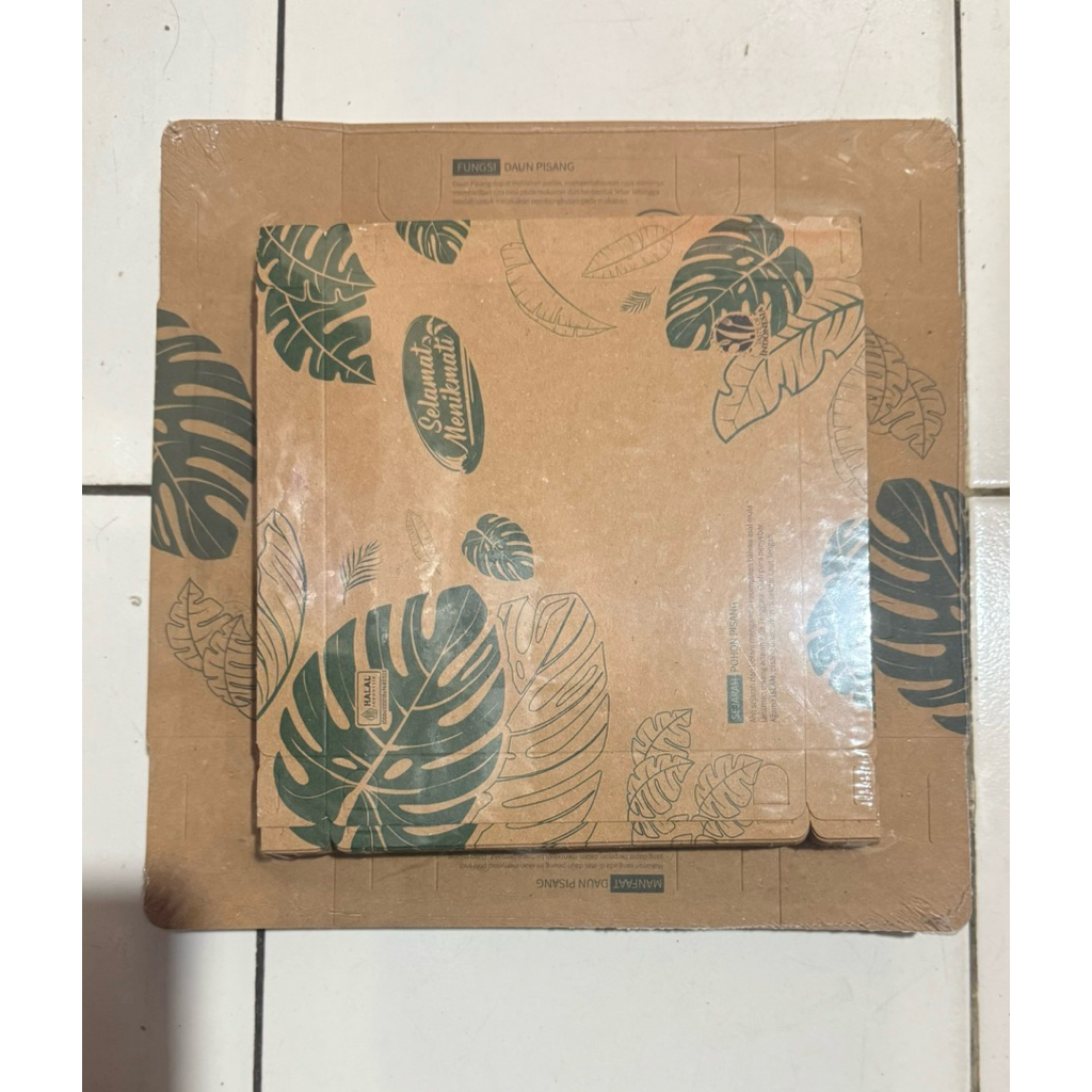 Dus makanan motif daun pisang ukurang 18x18