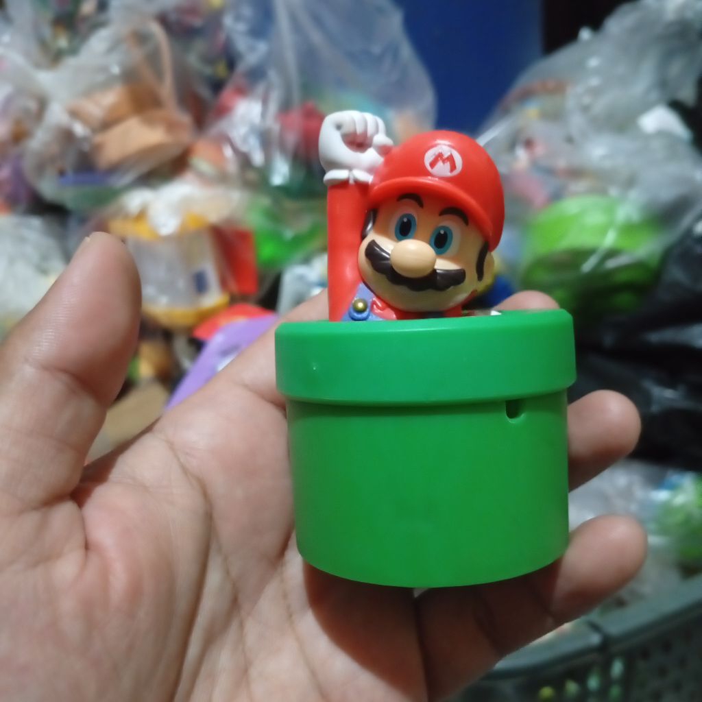 happy meal toys mario Bros mario jump up pipe