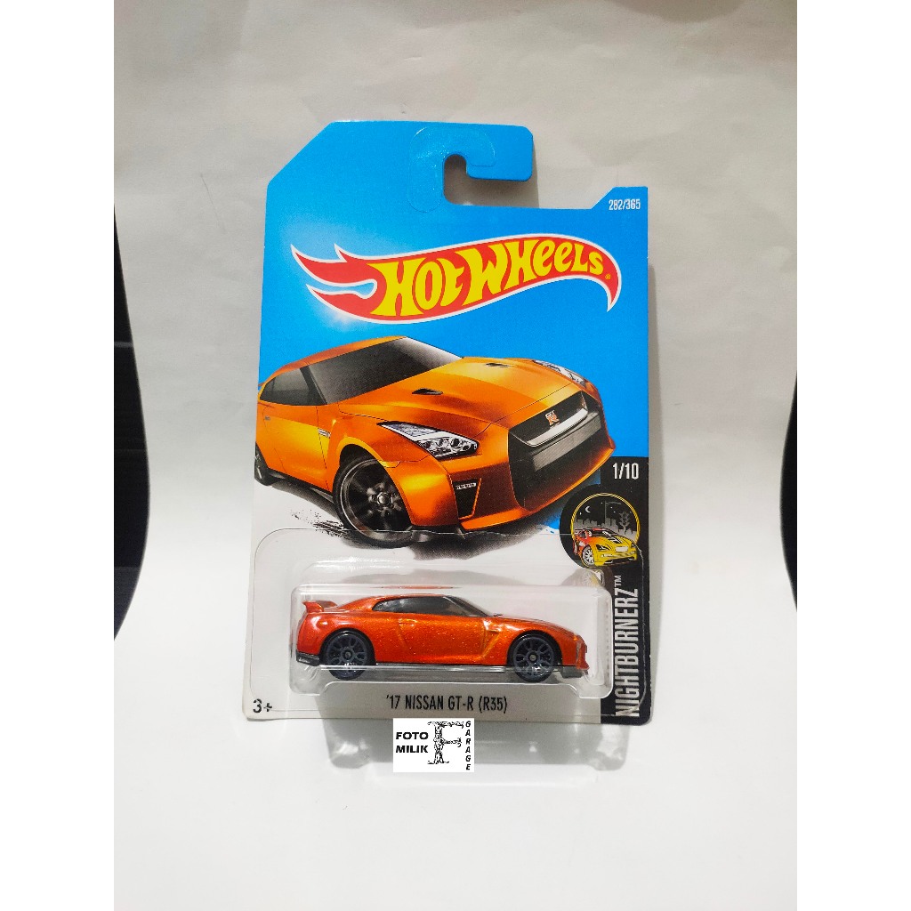 Hotwheels Hot Wheels 17 Nissan Skyline GT-R GTR R35 Orange