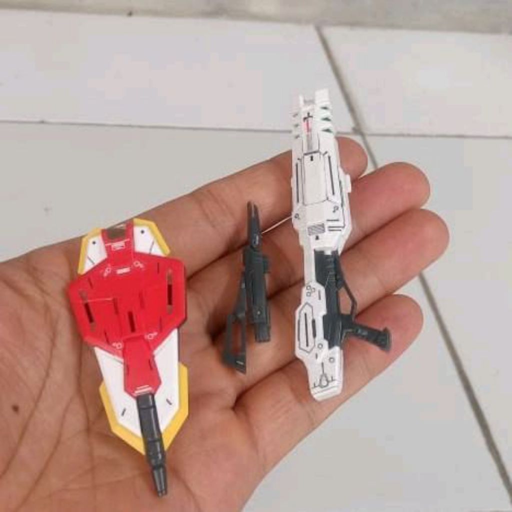 RG WEAPON BEAM GUN & SHIELD BUILD STRIKE GUNDAM BANDAI