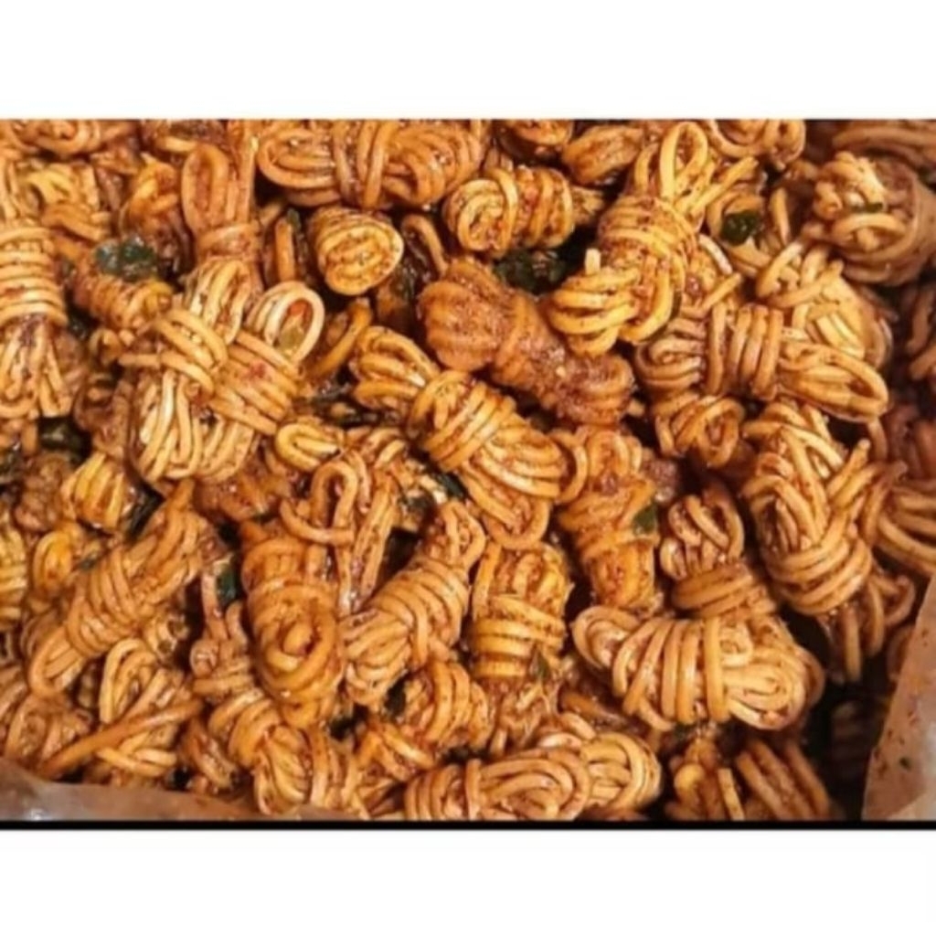 

READY MEDAN | HALAL| MIE GULUNG PEDAS DAUN JERUK KEMASAN 250 GR, RAOUH, PEDAS NAMPOL