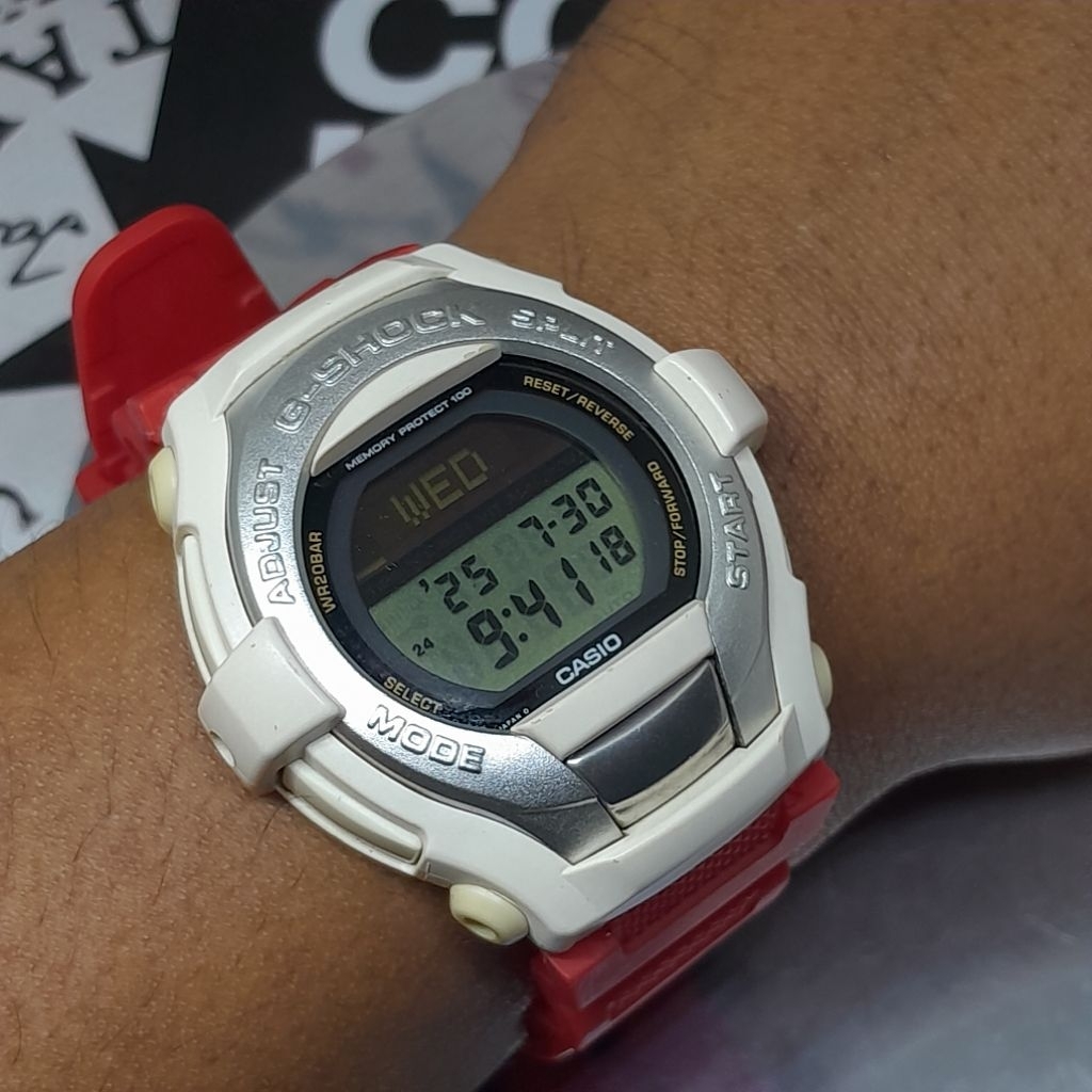 Jam tangan pria Vintage Casio G-Shock GT-001 Royal Academy of Fine Art, Antwerp