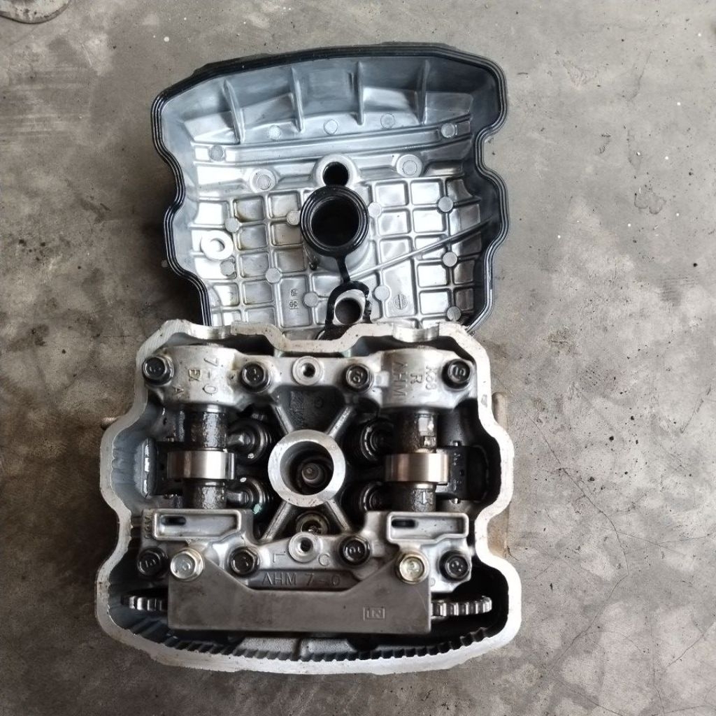 satu set bureng kop/cylinder head CB R 150 FAIRING/CB 150 R FAIRING