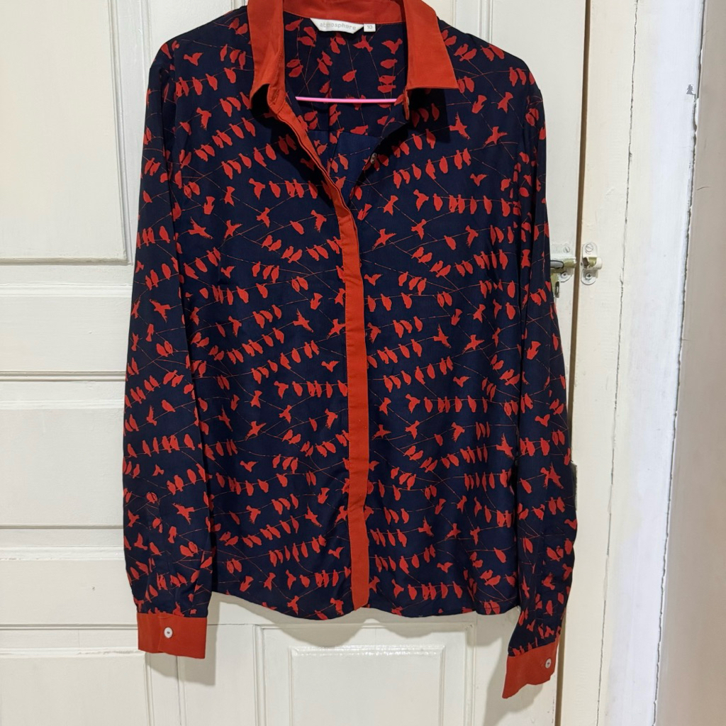 Preloved Atmosphere Atasan Wanita / Preloved Atmosphere Kemeja Kantor Wanita