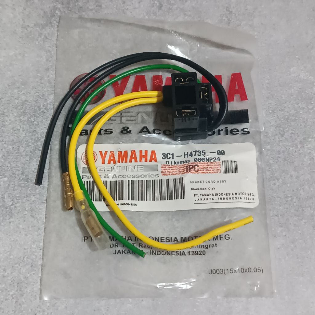 FITTING LAMPU SOCKET LAMPU DEPAN (3C1) MOTOR VIXION OLD