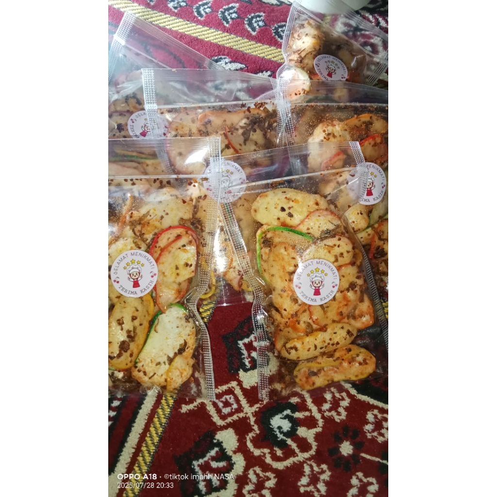 

kerupuk seblak kering bantet 15000 dapat 5pcs renyah gurih