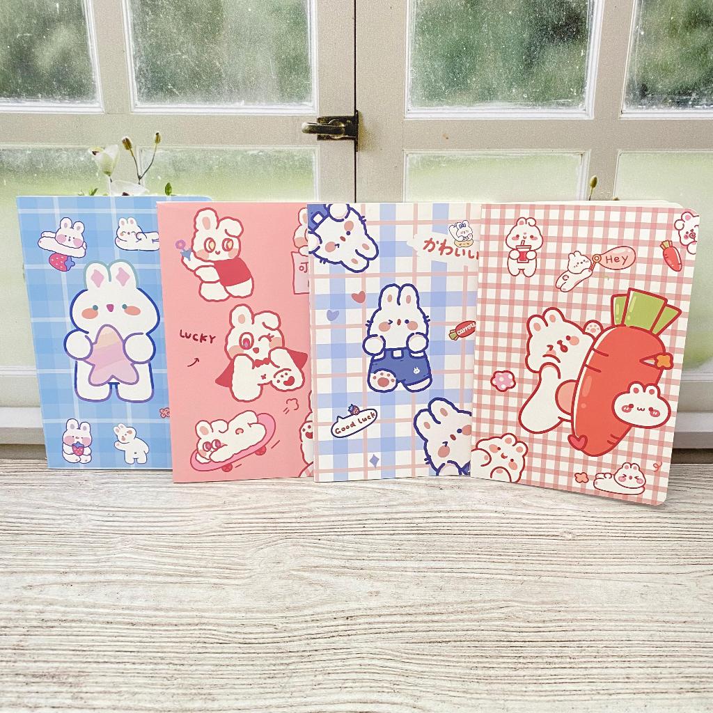 

Buku Tulis Standar Ukuran A5 Model Kotak Kelinci Super Cute Lucu Ready 4 Model Variant / Buku Tulis Sekolah Anak Ukuran A5 Gambar Rabit Unik Imut Kualitas Terbaik Favorit Anak Stationary Fancy Harga Termurah Bisa Grosir dan COD