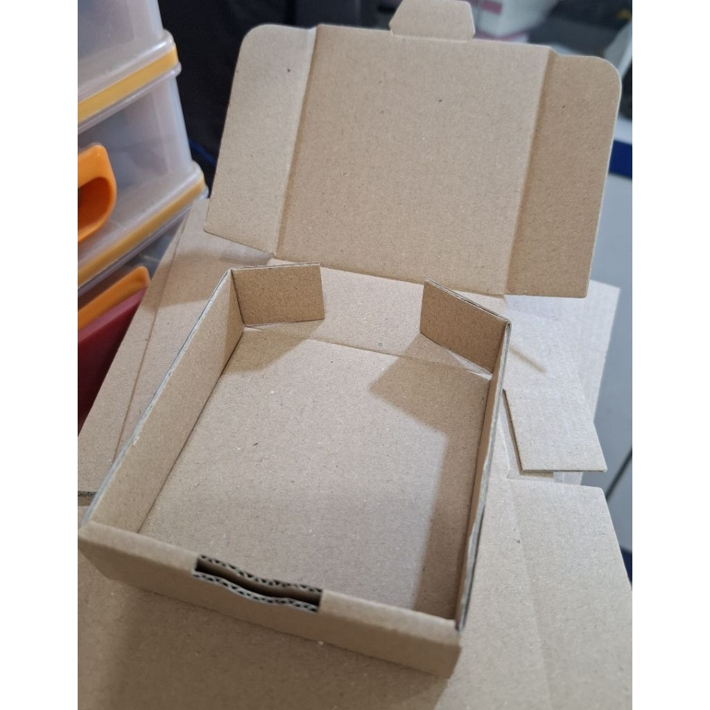 

KOTAK KORDUS 10X10X3