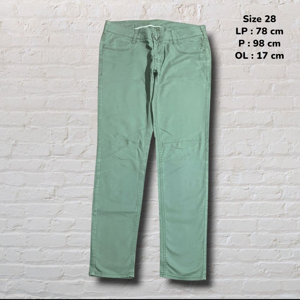 Size 28 Celana Panjang Longpants Jeans Ikka Green Slim fit    Second Preloved #CJ958