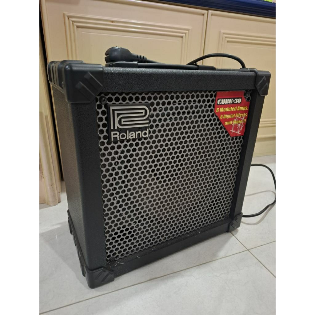 Amplifier Gitar Roland Cube-30/ Ampli Roland Cube 30 preloved