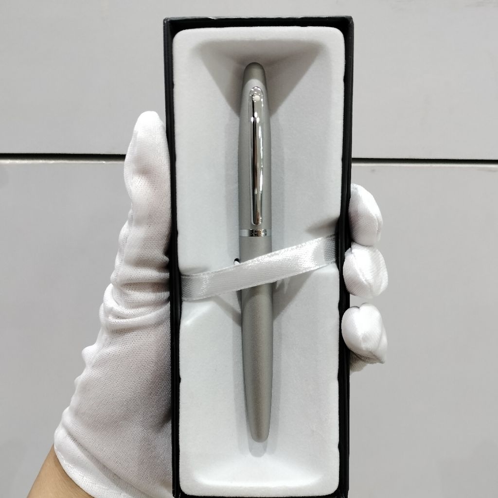 

Sheaffer VFM Silver Rolller ball