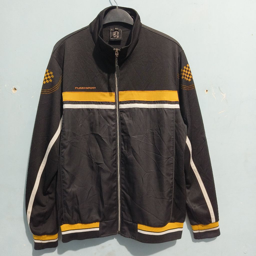 Preloved Tracktop Fuzzo Sport