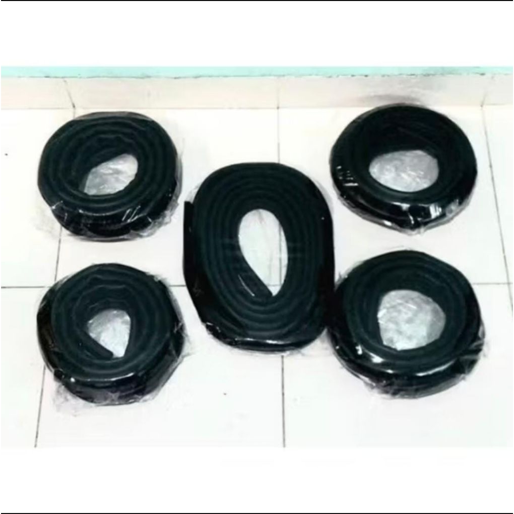 KARET PINTU BODY DAN BAGASI MOBIL TARUNA