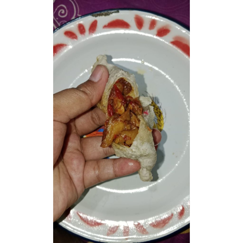 

CIRENG ISI KULIT AYAM PEDES