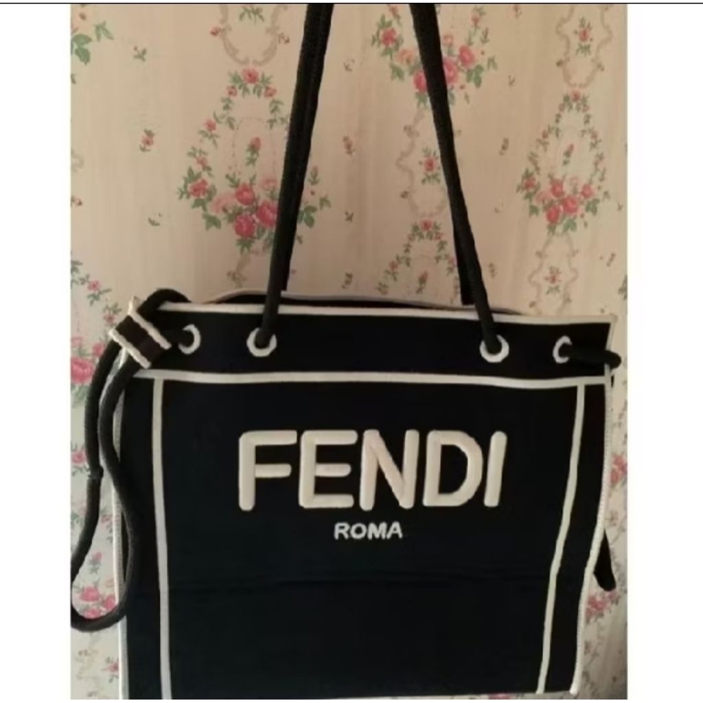 Fendi Tote Preloved