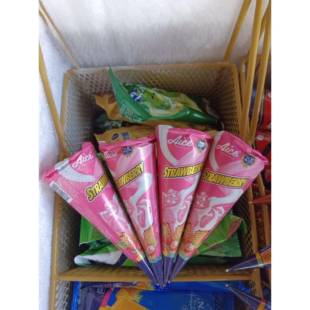 

Ice Cream Aice Strawberry Cone