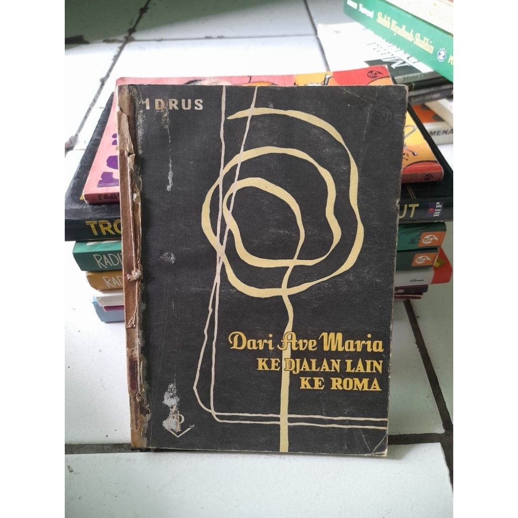 DARI AVE MARIA KE DJALAN LAIN KE ROMA